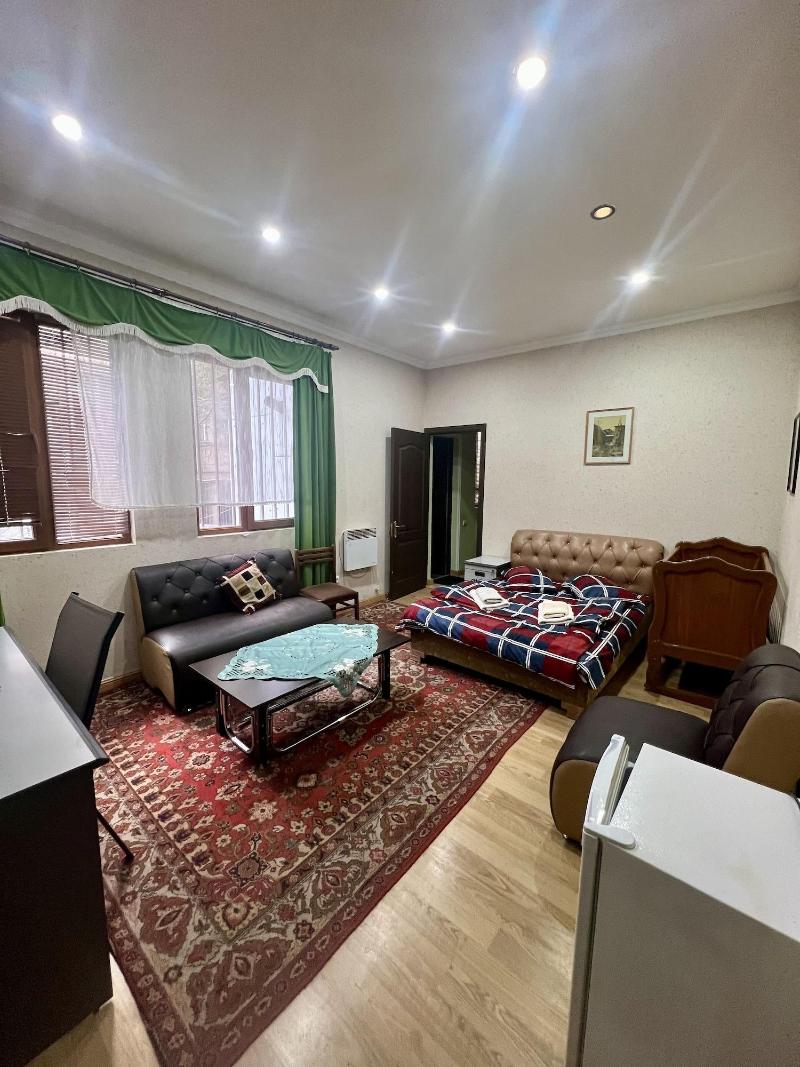 Komitas Avenue Guest House image