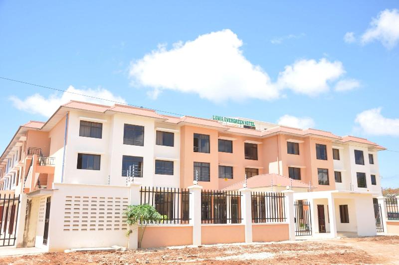 Luwa Evergreen Hotel image
