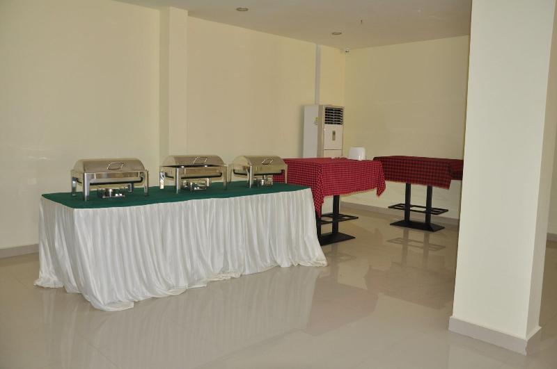Luwa Evergreen Hotel image
