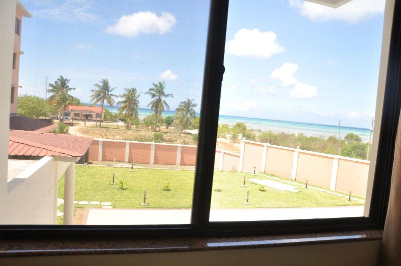 Luwa Evergreen Hotel image