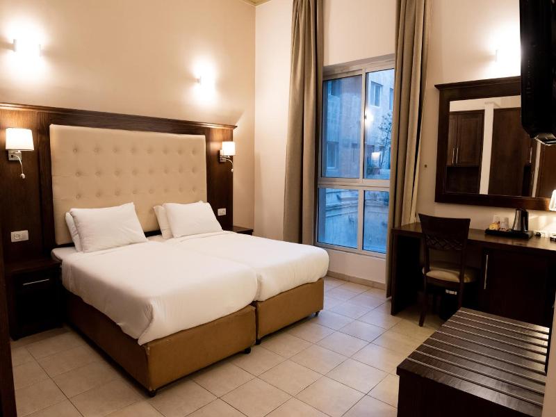 Gloria Hotel image