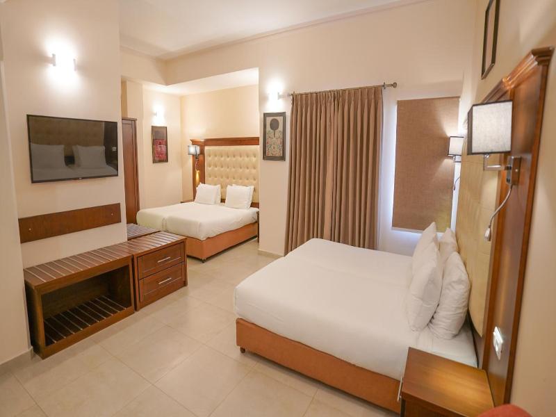Gloria Hotel image