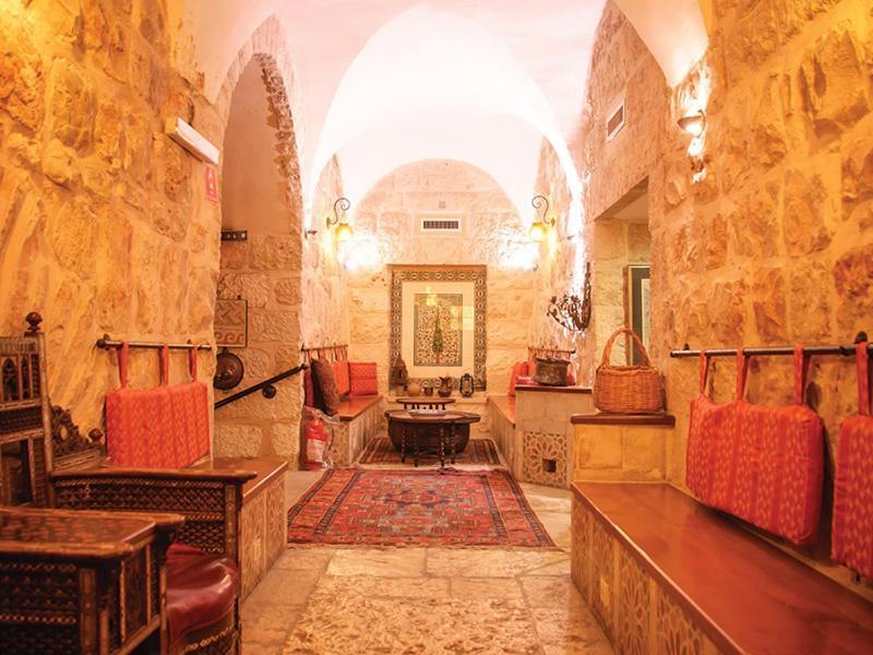 Gloria Hotel image