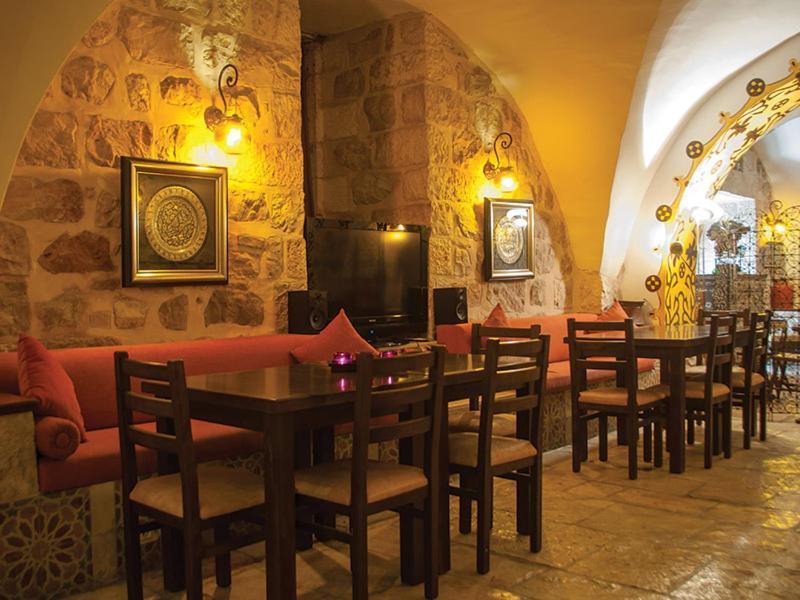 Gloria Hotel image