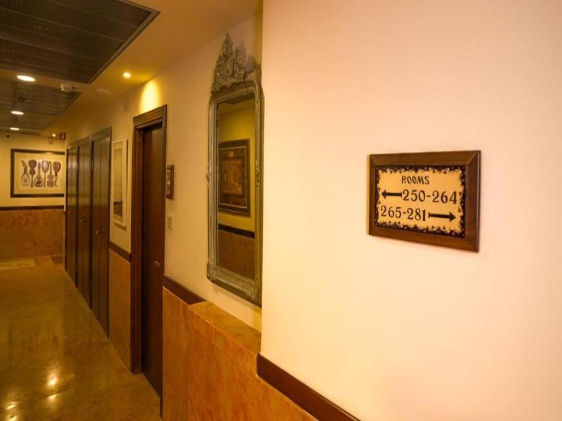 Gloria Hotel image