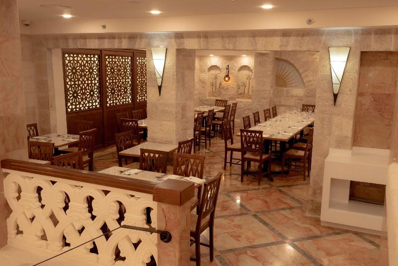 Gloria Hotel image
