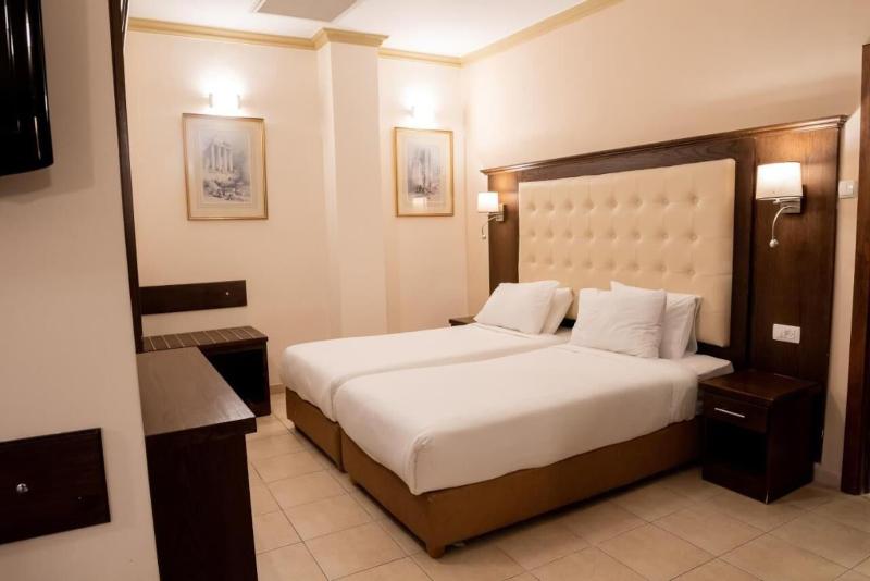 Gloria Hotel image