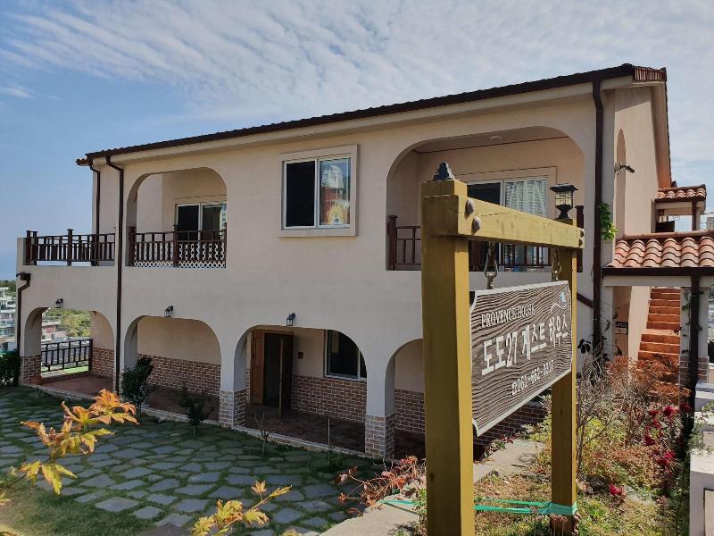 Dodo27 Guest House image