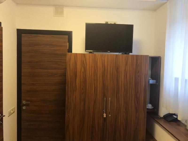 Mashtots Hotel image