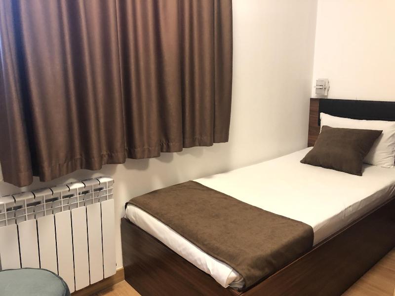 Mashtots Hotel image