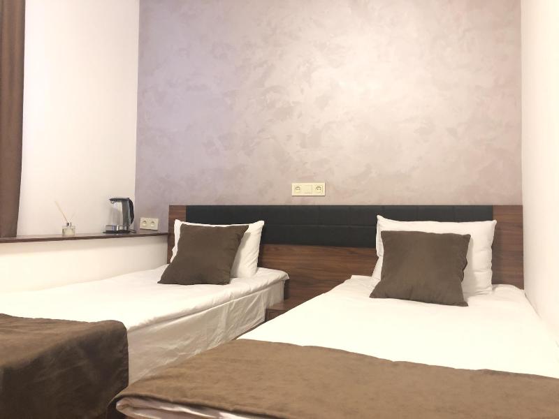 Mashtots Hotel image