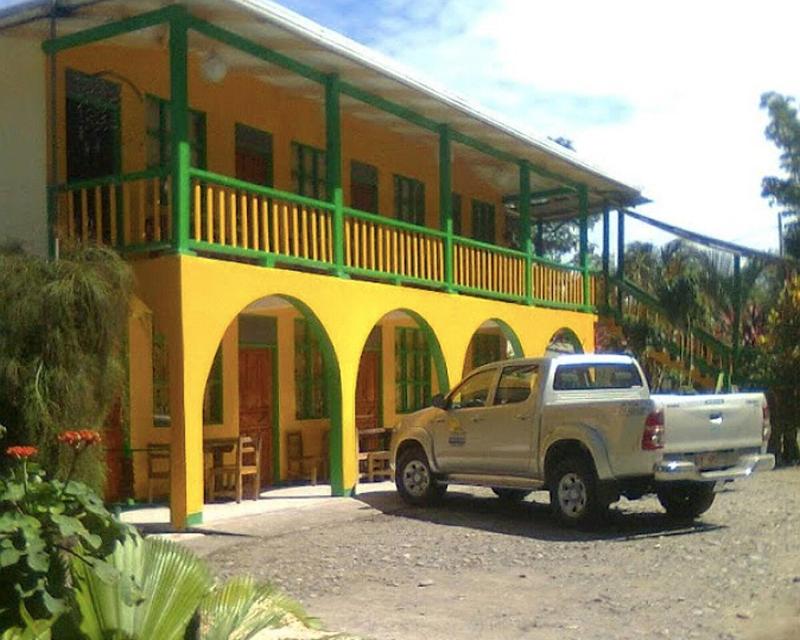 Cabinas Manzanillo Caribe Sur Cr