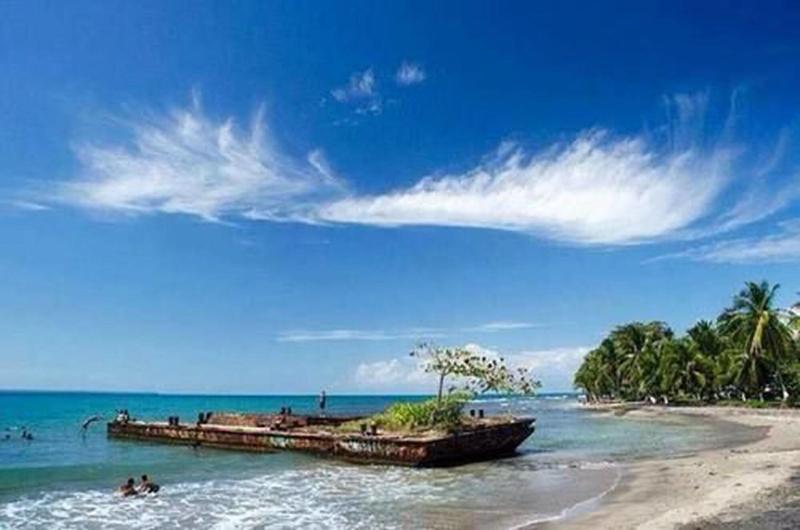 Cabinas Manzanillo Caribe Sur Cr