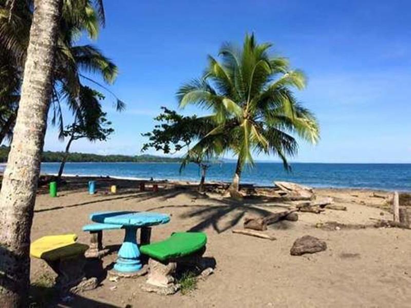 Cabinas Manzanillo Caribe Sur Cr