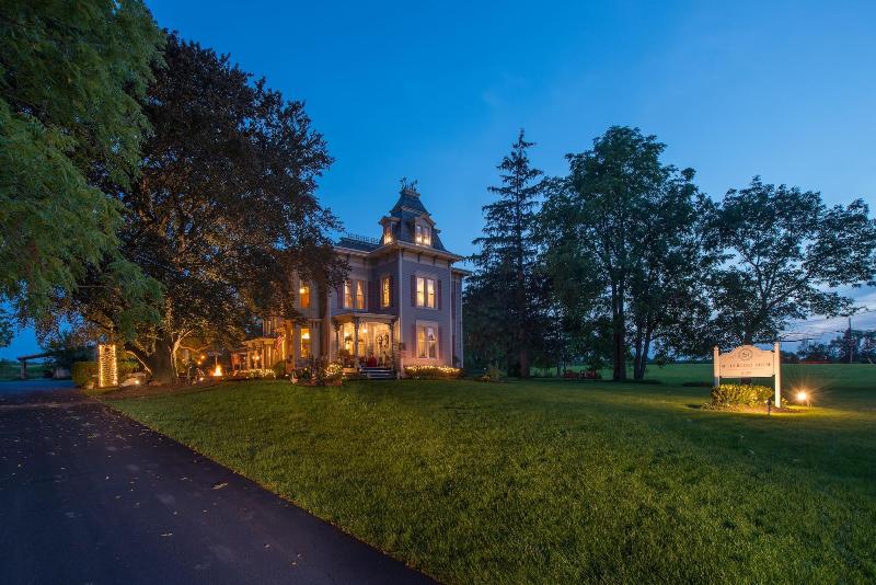 Sutherland House Victorian Bed Breakfast image