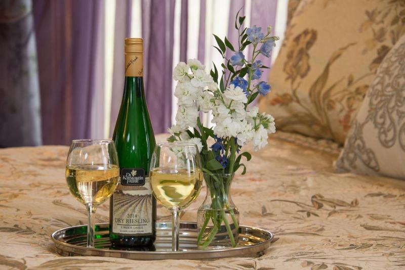 Sutherland House Victorian Bed Breakfast image