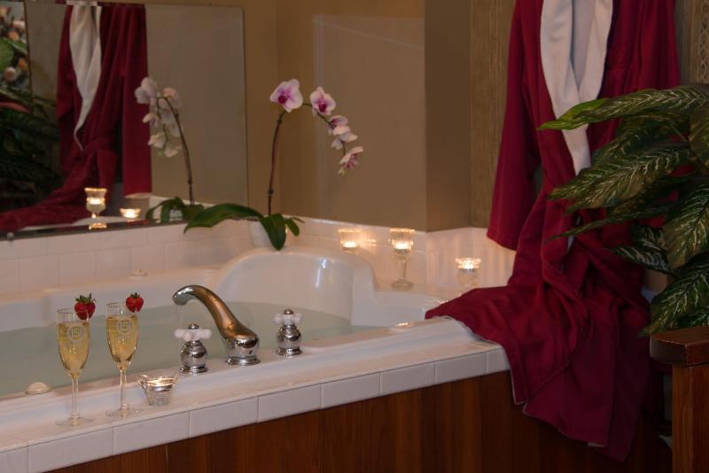 Sutherland House Victorian Bed Breakfast image