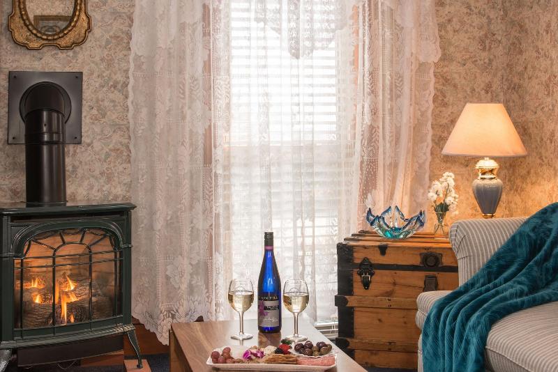 Sutherland House Victorian Bed Breakfast image