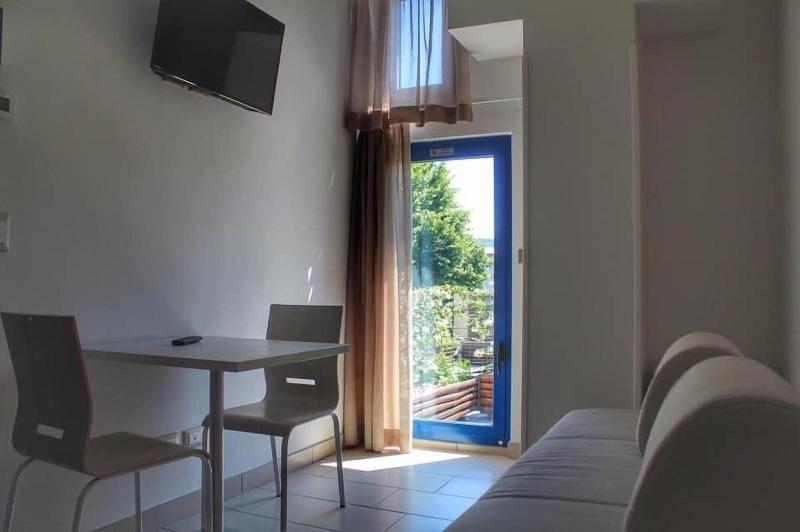 Time Out Aparthotel image