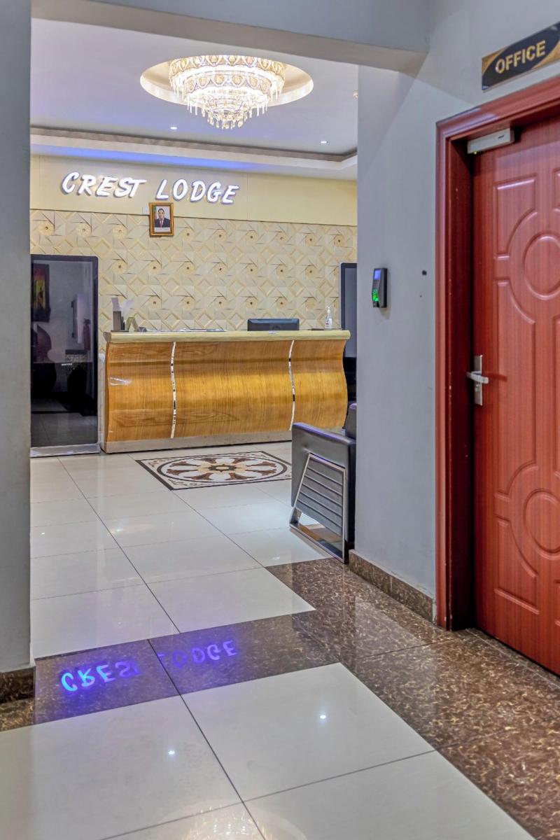 The Crest Lodge image