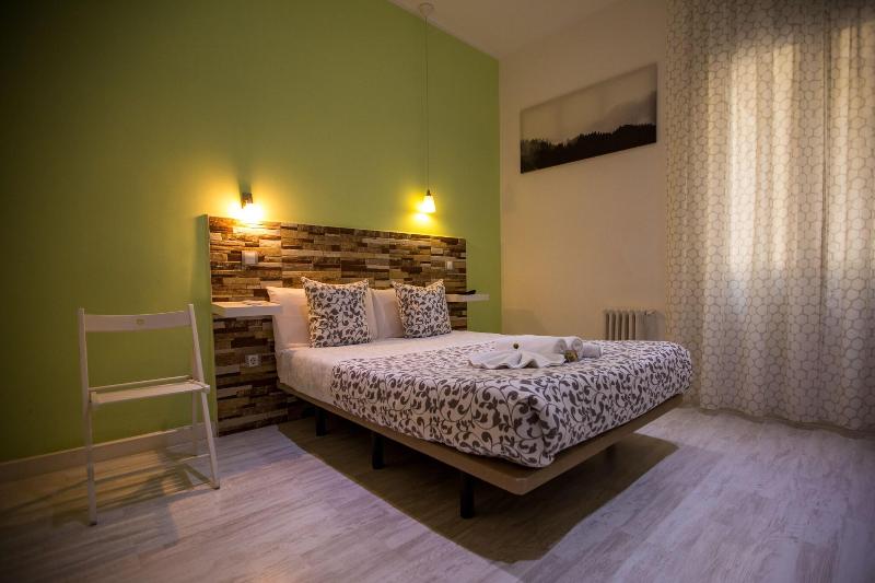 Hostal Adis image