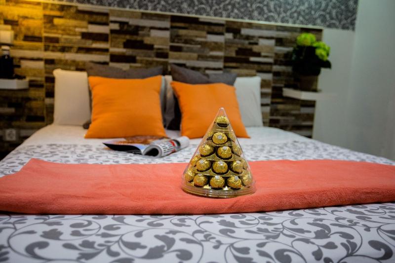 Hostal Adis image
