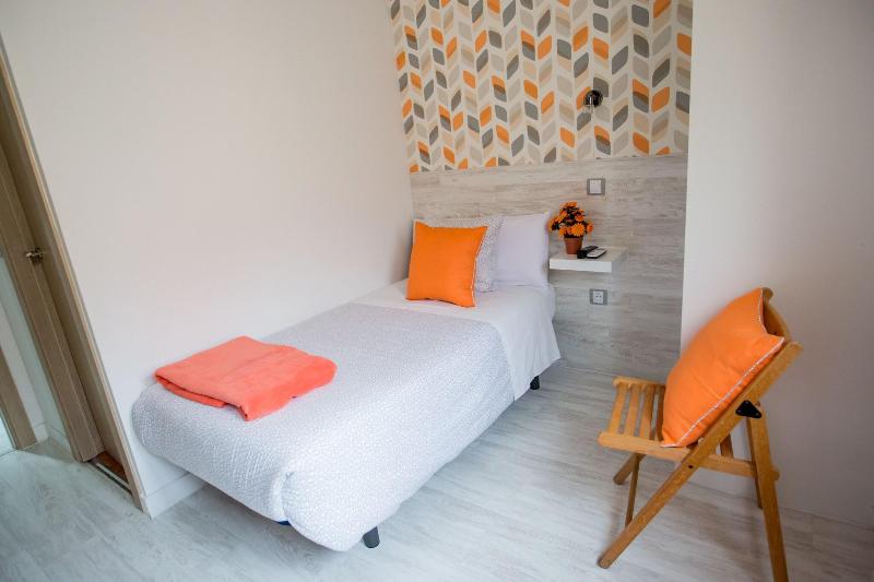 Hostal Adis image