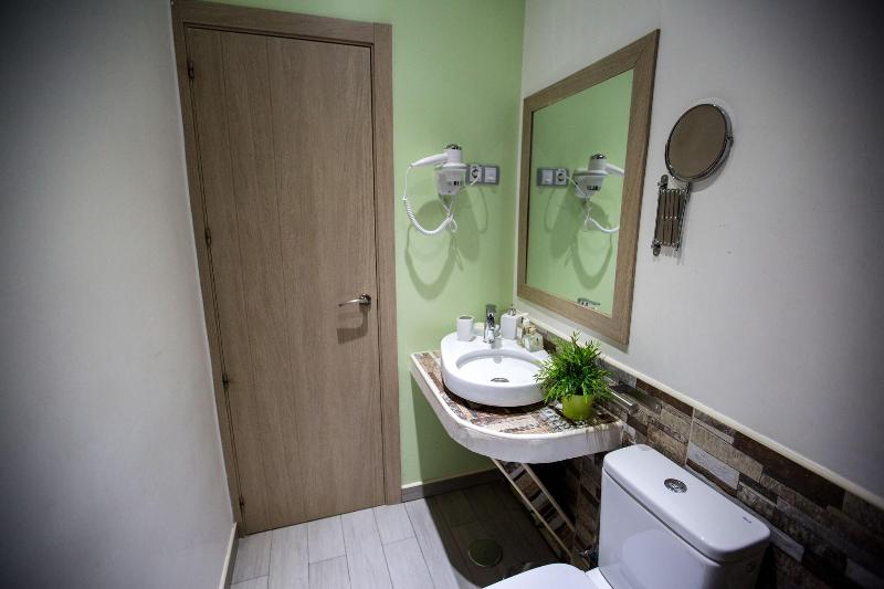 Hostal Adis image