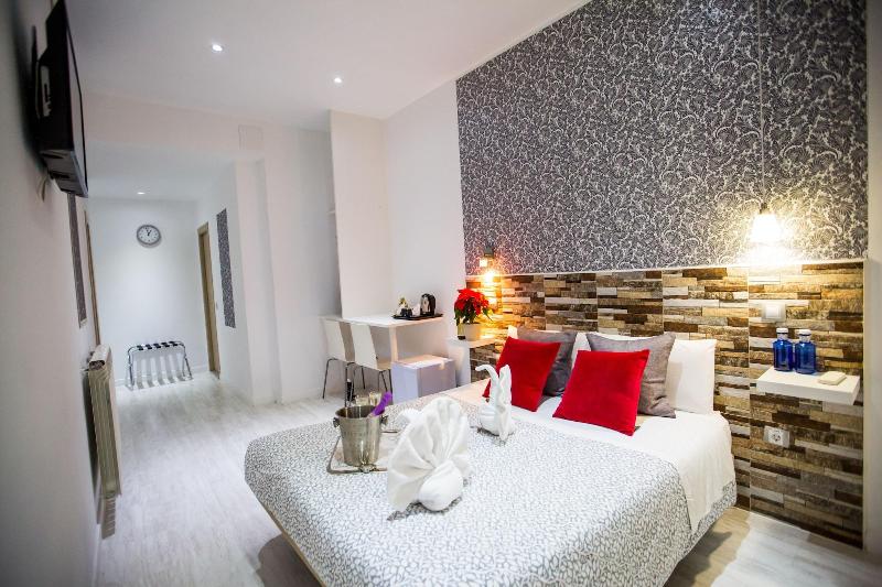 Hostal Adis image