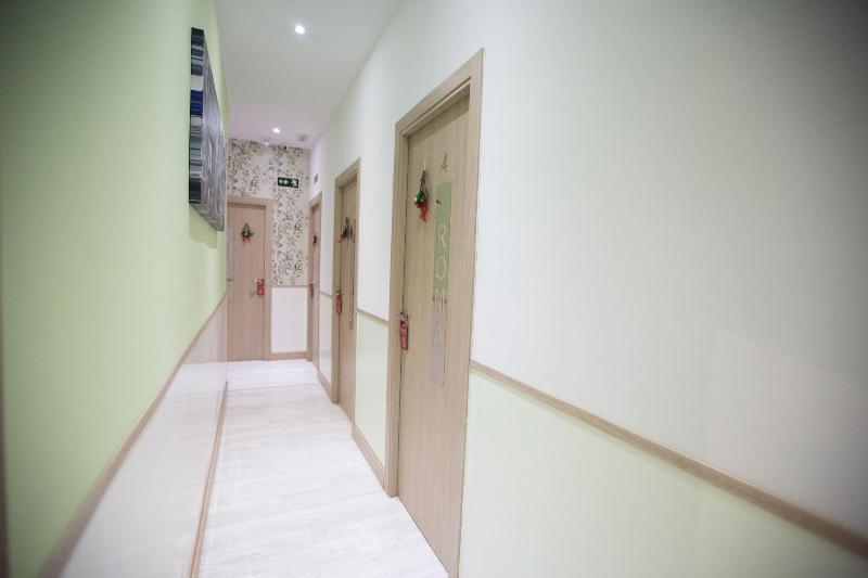 Hostal Adis image