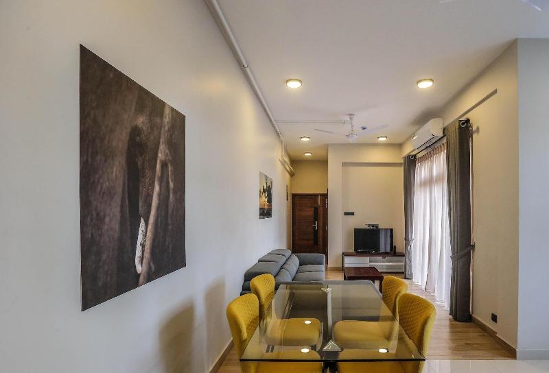 Pink Elephant Tourist Apartment Hotel image