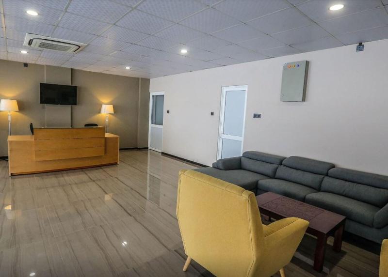 Pink Elephant Tourist Apartment Hotel image