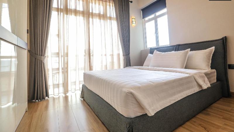 Pink Elephant Tourist Apartment Hotel image