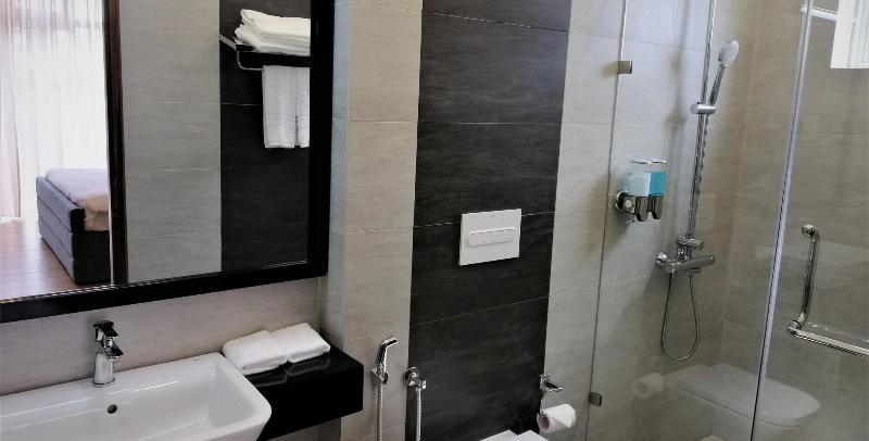 Pink Elephant Tourist Apartment Hotel image