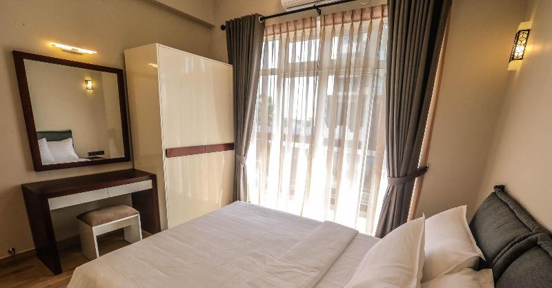 Pink Elephant Tourist Apartment Hotel image