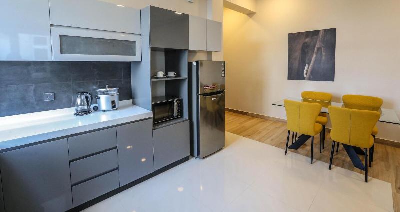Pink Elephant Tourist Apartment Hotel image