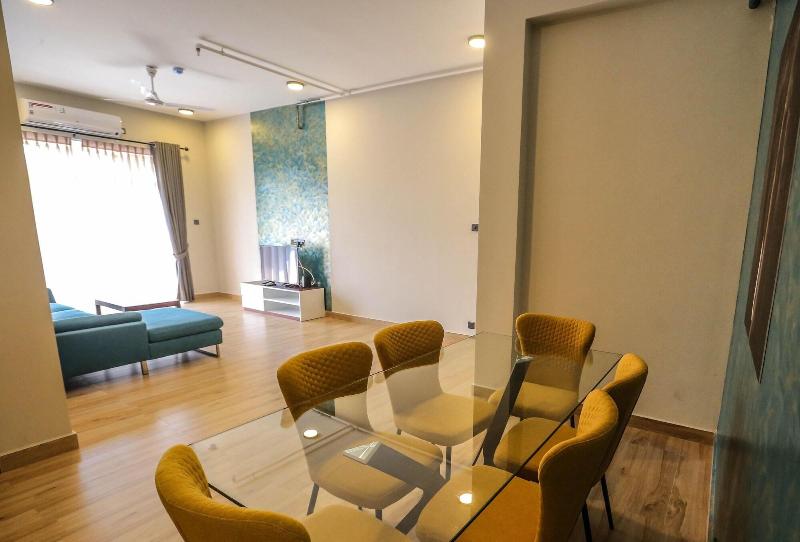 Pink Elephant Tourist Apartment Hotel image