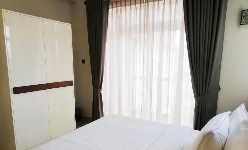 Pink Elephant Tourist Apartment Hotel image