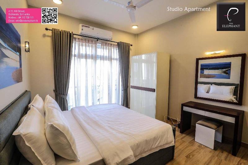 Pink Elephant Tourist Apartment Hotel image