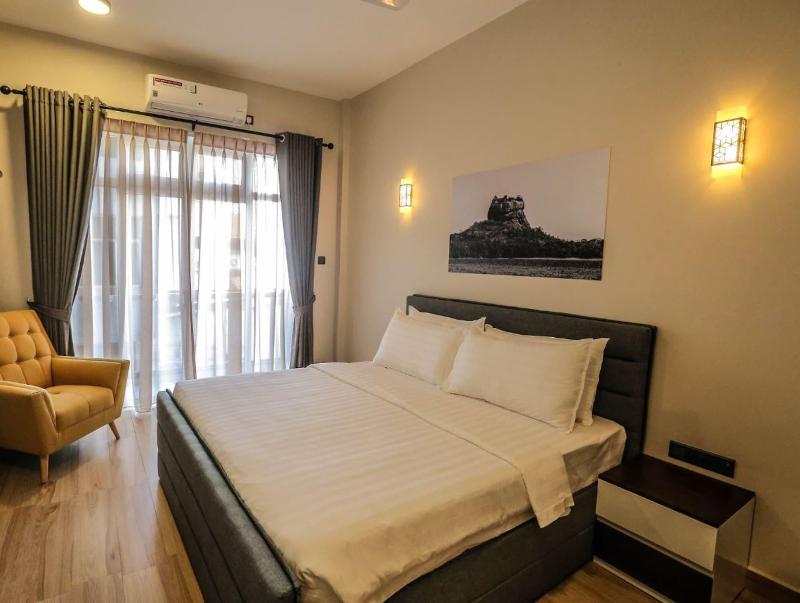 Pink Elephant Tourist Apartment Hotel image