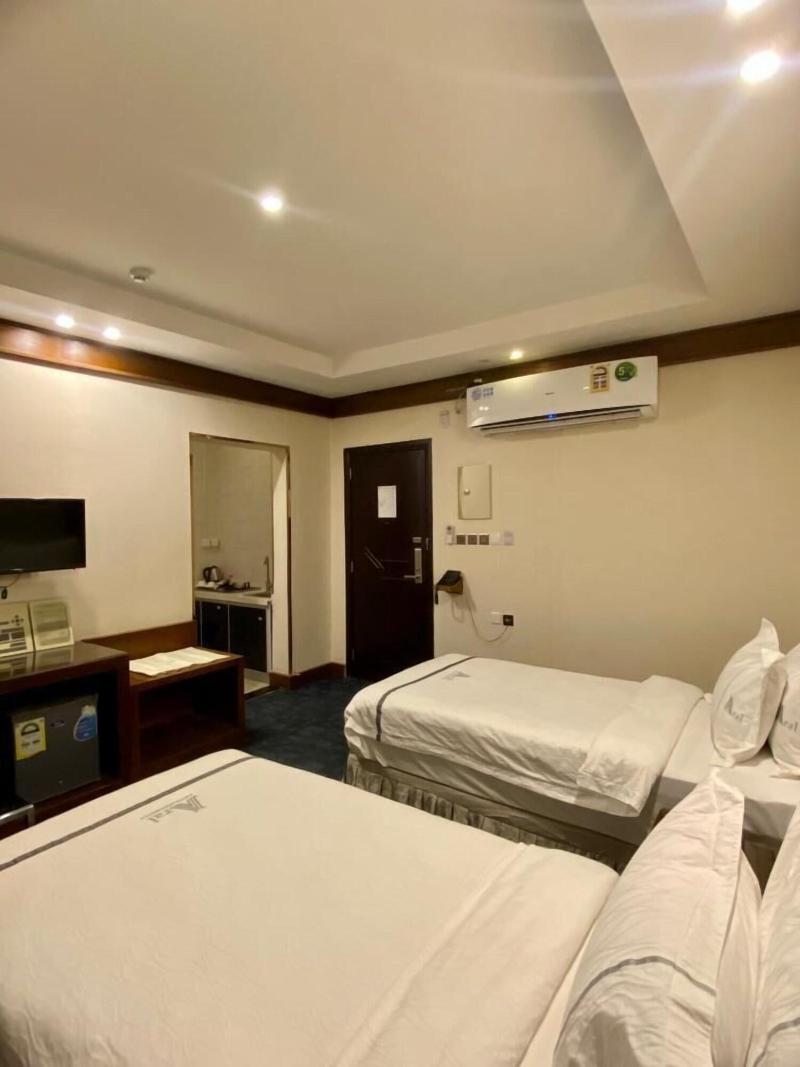 Aral Hotel image