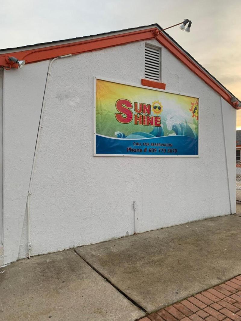 Sunshine Motel — general view