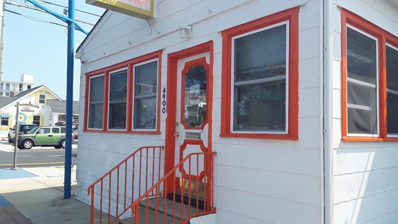 Sunshine Motel — exterior view