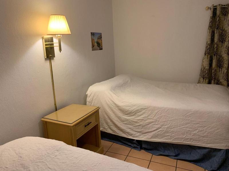Sunshine Motel image