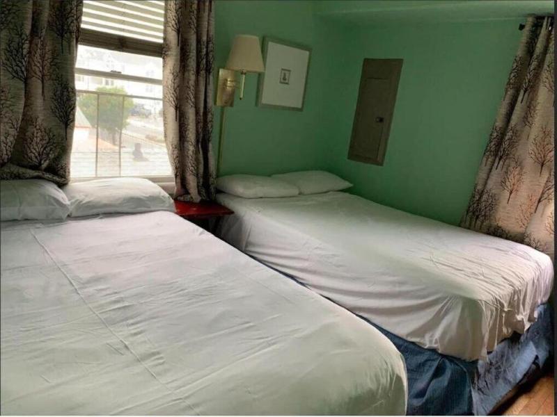 Sunshine Motel image