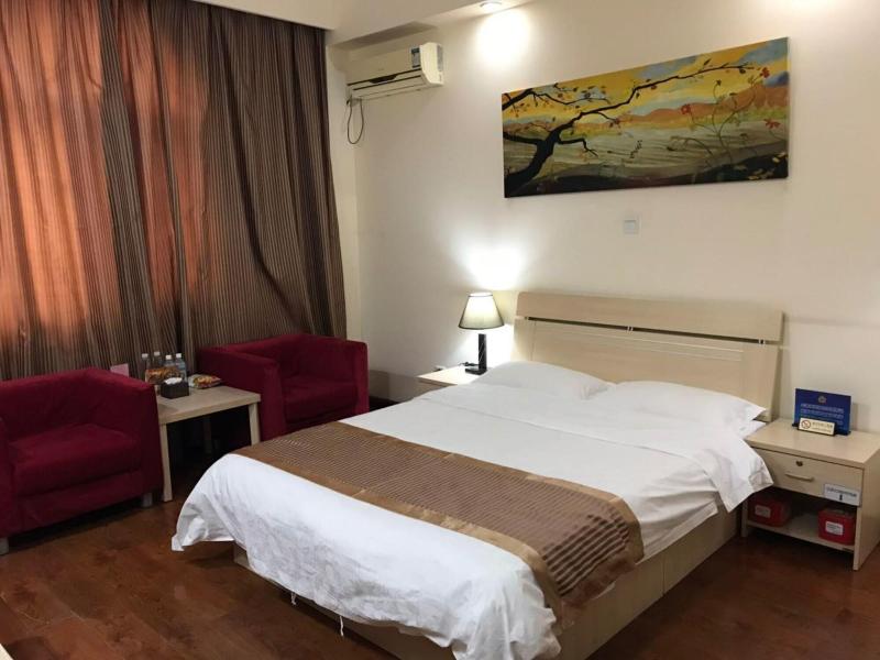 Lailai Hotel image
