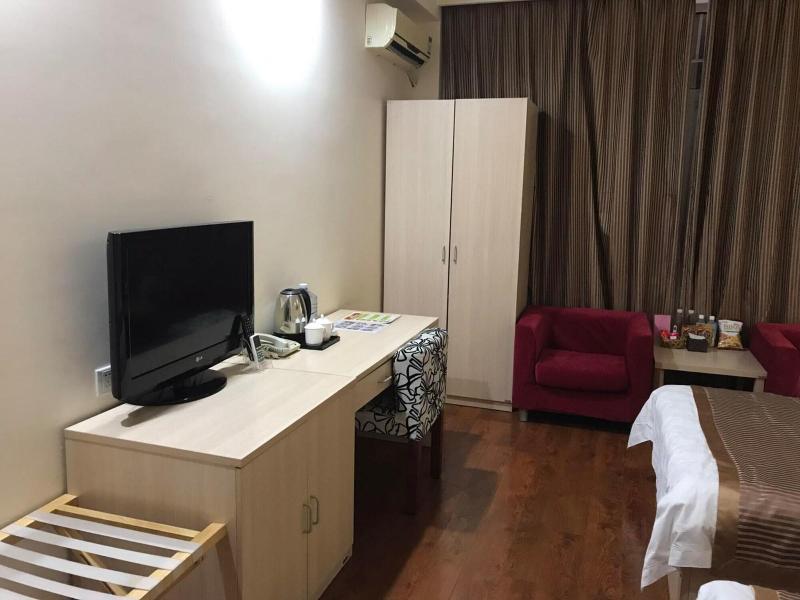 Lailai Hotel image