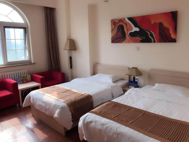 Lailai Hotel image