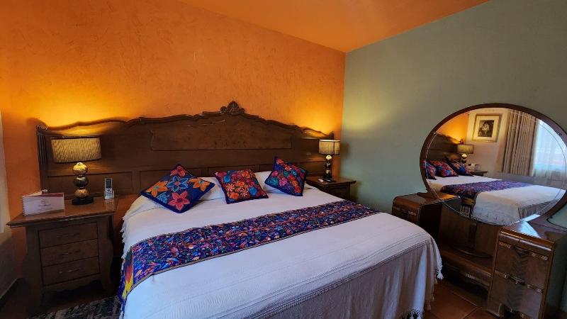 Casa Alfareros image