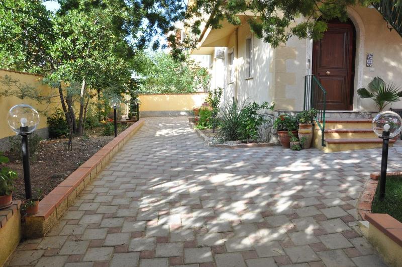 Villa Rahal image